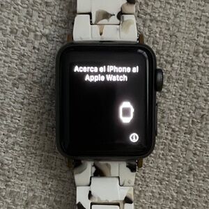Apple Watch Series 3 38 mm with Black and Cream Patterned Band w/charge